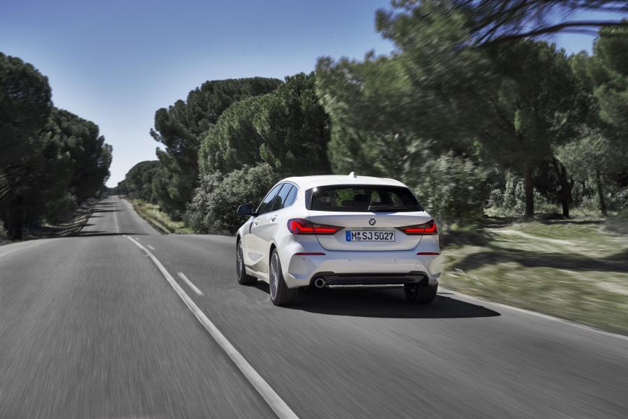  BMW 118i Sportline (F40) 2019 года  (WW) (фото 3 из 81)